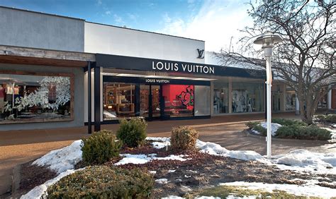 louis vuitton oakbrook reviews|louis vuitton oakbrook.